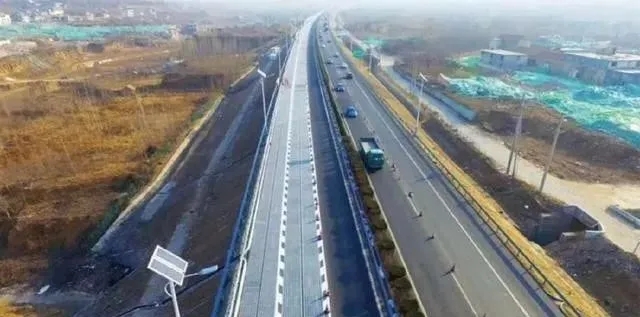 世界各地频繁新建光伏公路，这种“光伏+”应用离乐虎 游戏还有多远？(图2)